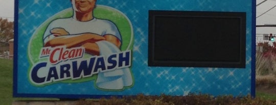 Pro-Clean Car Wash is one of Lugares favoritos de Mark.