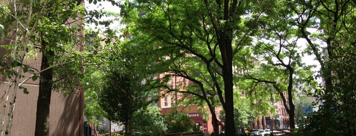 388 Greenwich St Courtyard is one of Tempat yang Disukai Michael.