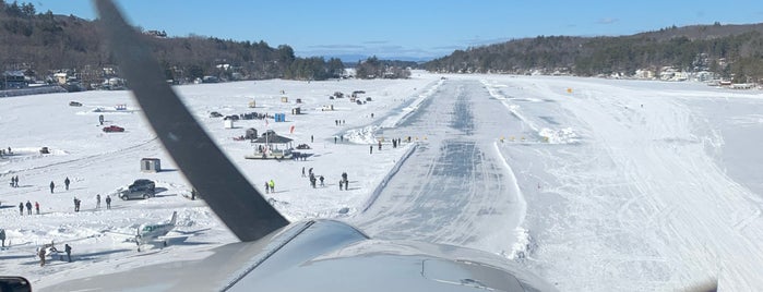 Alton Bay Ice Runway is one of j'ın Beğendiği Mekanlar.