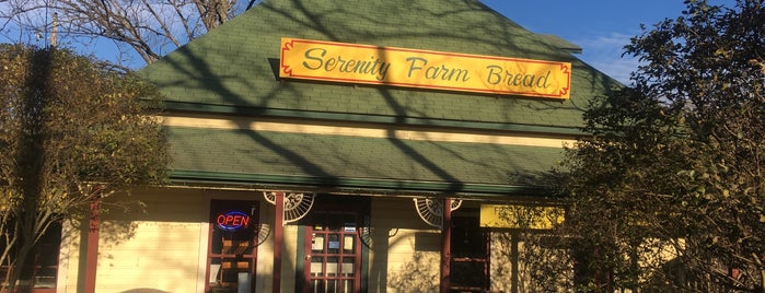 Serenity Farm Bread is one of Locais salvos de Kara.