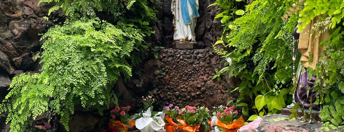 Capela Nossa Senhora de Lourdes is one of Prefeituras.