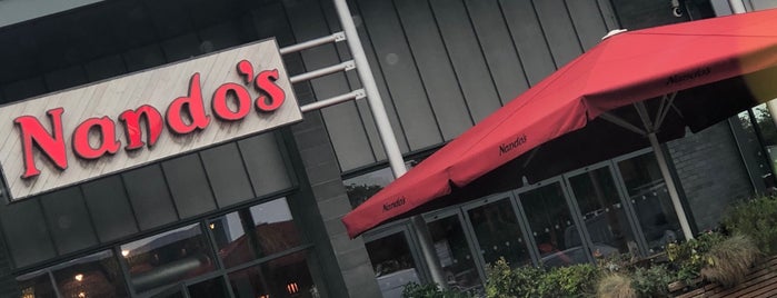 Nando's is one of Aliさんのお気に入りスポット.