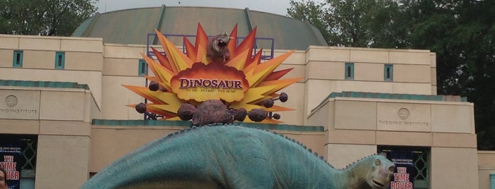 Dinosaur is one of Lindsaye : понравившиеся места.
