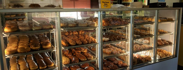 Donut Wheel is one of Bakeries.