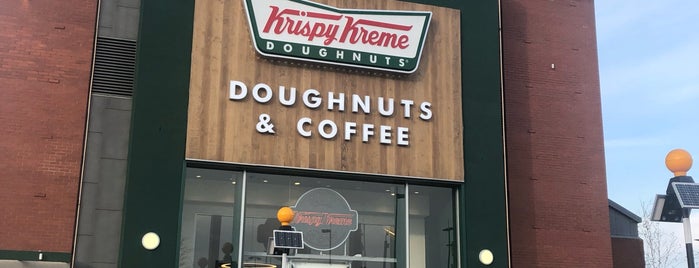 Krispy Kreme is one of สถานที่ที่ John ถูกใจ.