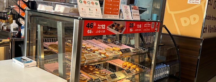 Dunkin' Donuts is one of ­⠀Rahaf : понравившиеся места.