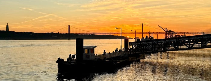 Cais do Sodré is one of Obrigado Lisbon!.