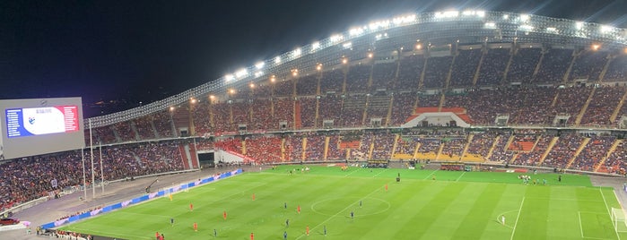 Rajamangala National Stadium is one of Posti che sono piaciuti a 𝙷𝙰𝙵𝙸𝚉𝚄𝙻 𝙷𝙸𝚂𝙷𝙰𝙼.