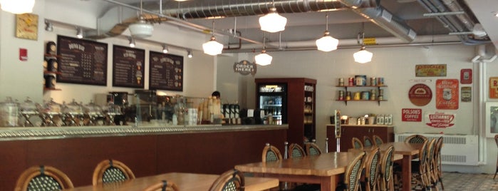 Balzac's Coffee is one of Must-visit Cafés in Toronto.