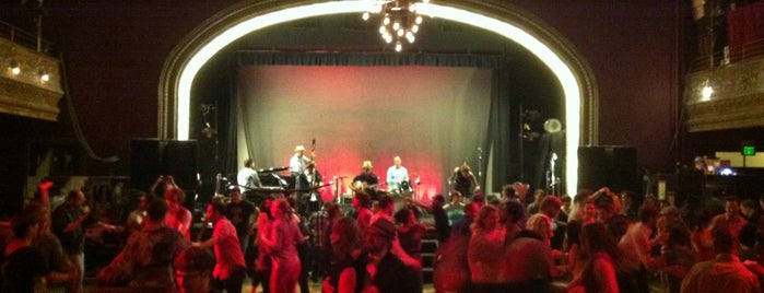 Century Ballroom is one of Posti che sono piaciuti a Opie.