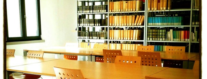 Biblioteca Comunale Cesenatico is one of Tempat yang Disukai Sergio.