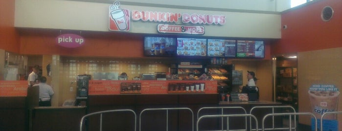 Dunkin' is one of Amyさんのお気に入りスポット.