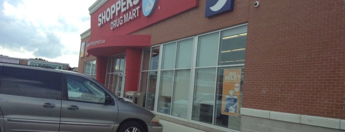 Shoppers Drug Mart is one of สถานที่ที่ Nadia ถูกใจ.