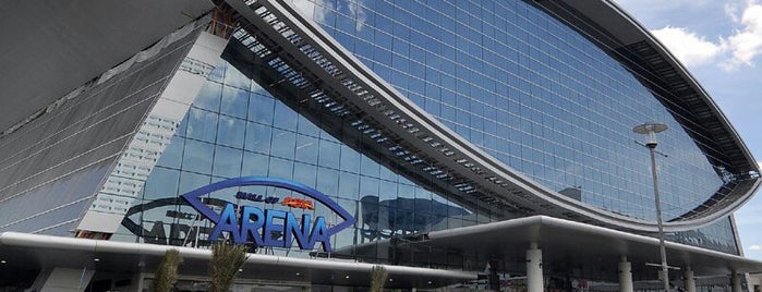 Mall of Asia Arena is one of สถานที่ที่บันทึกไว้ของ Barry.