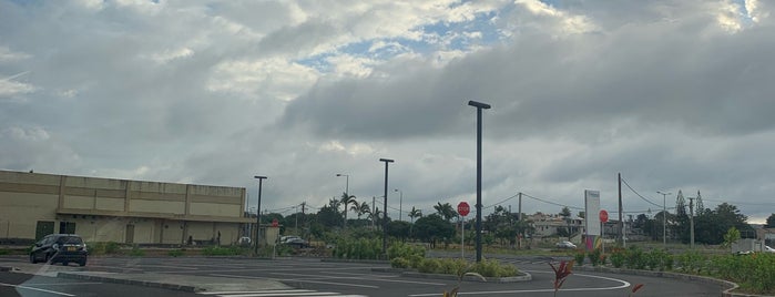Plaisance Shopping Village is one of Ibraさんのお気に入りスポット.