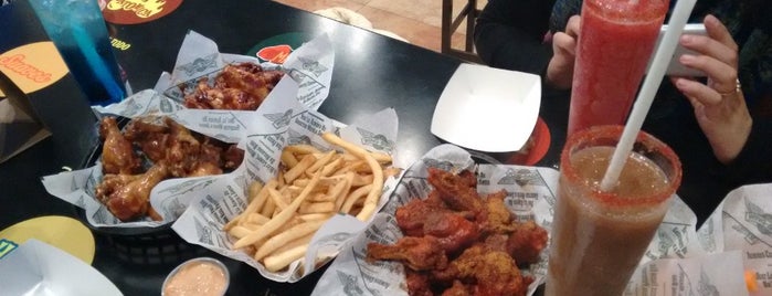 Wing-Stop is one of Locais curtidos por Carlos.