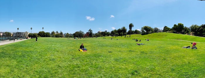 Mission Dolores Park is one of Guide to San Francisco.