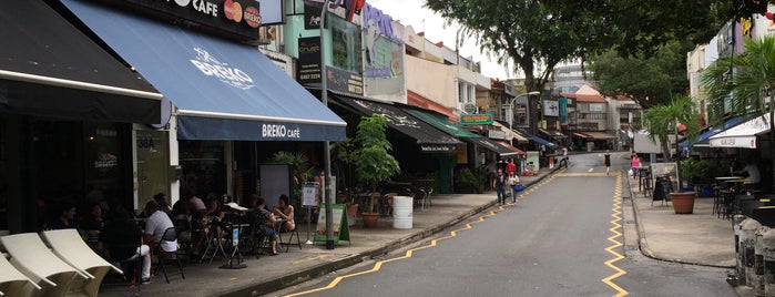 Lorong Mambong is one of Lieux qui ont plu à James.