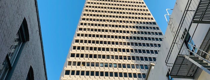 Transamerica Pyramid is one of Guide to San Francisco.