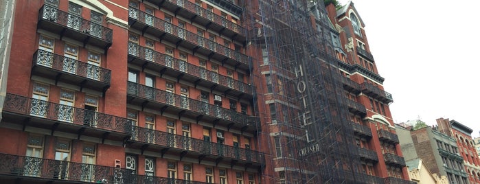 Hotel Chelsea is one of Guide to New York City.
