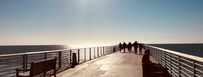 Hermosa Beach Pier is one of Guide to Los Angeles's best spots.