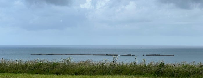 Gold Beach is one of Normandie.