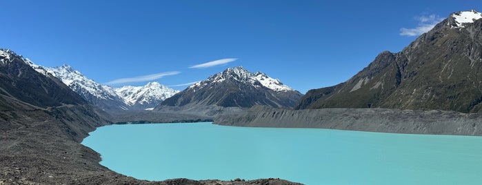 Tasman Glacier Trail is one of New Zealand.