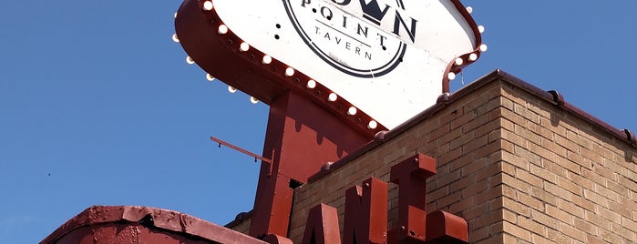 Crown Point Tavern is one of Locais curtidos por Marcelo.