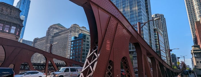 LaSalle Street Bridge is one of Chicago Roadtrip.