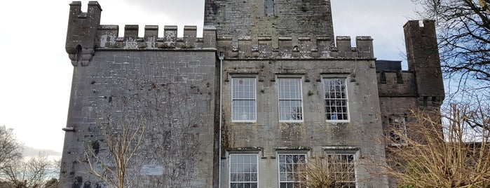Knappogue Castle is one of Ireland - 2.