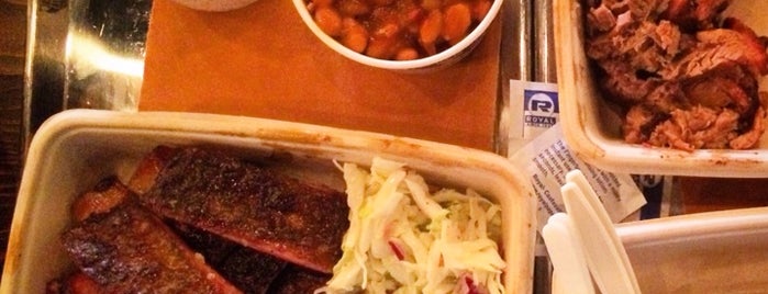 Mighty Quinn's BBQ is one of Locais curtidos por Ryan.