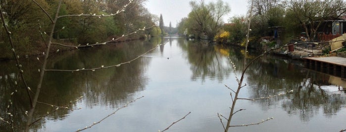 Aßmannkanal is one of Reiherstiegviertel.