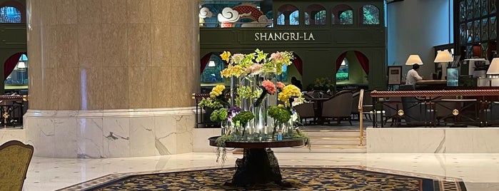 Island Shangri-La is one of WORLDS BEST HOTELS..