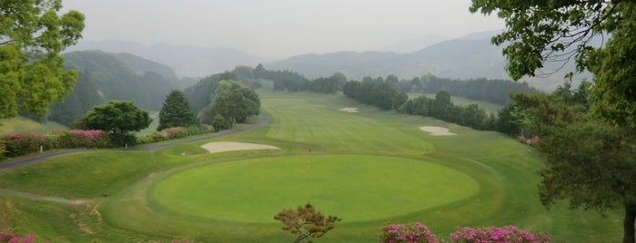 Oozu Golf Club is one of 四国のゴルフコース　Category:GolfCourse.