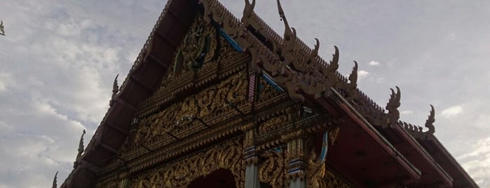 Wat Rat Burana is one of Posti che sono piaciuti a PaePae.