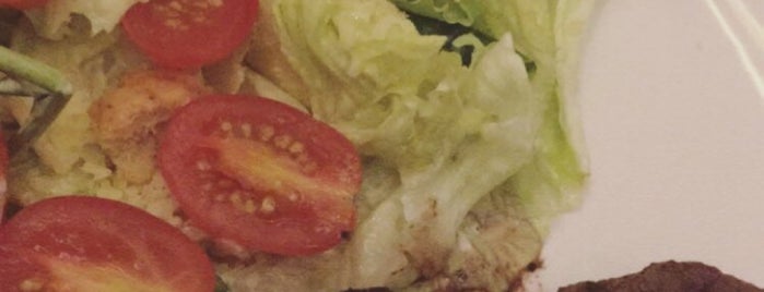 Madero Burger and Grill is one of Posti che sono piaciuti a Marina.