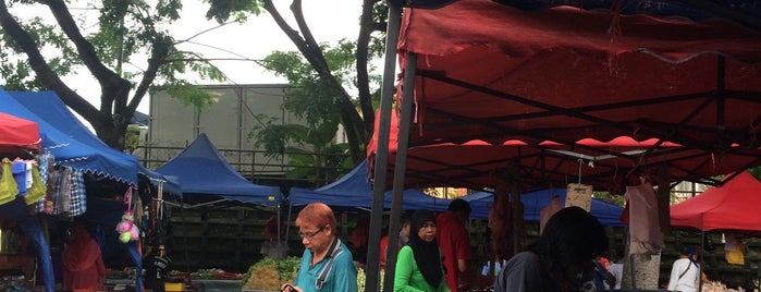 Pasar Malam Bukit Subang is one of Makan @ PJ/Subang(Petaling) #6.