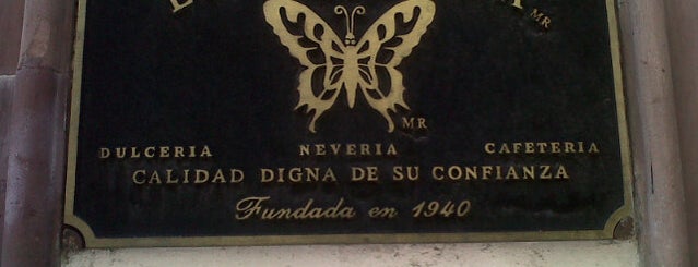 La Mariposa is one of Comida.