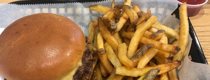 Boardwalk Fresh Burgers & Fries is one of Baltimore restaurants to go to.