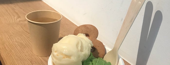 SHIYA'S coffee and ice cream is one of TKY.