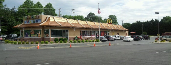 McDonald's is one of Orte, die Terri gefallen.