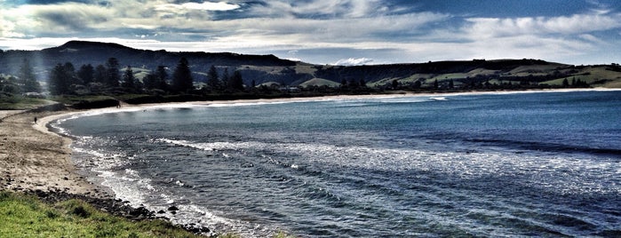 Gerringong Beach is one of สถานที่ที่ Eric ถูกใจ.