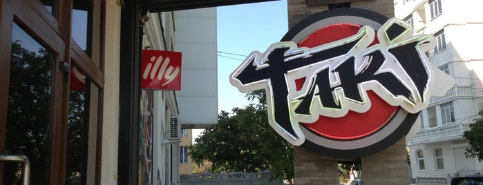 Taki Cafe is one of สถานที่ที่บันทึกไว้ของ Vika.