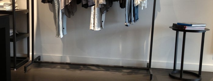 Helmut Lang is one of New York Shopping.