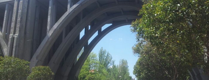 Viaducto de Segovia is one of Madrid.