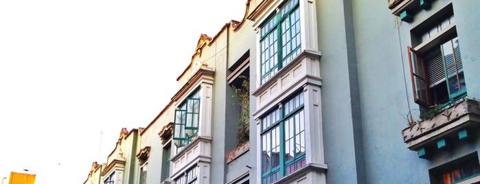 Edificios Condesa is one of สถานที่ที่ Paco ถูกใจ.
