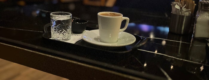 Mojo Lounge is one of 34-İstanbul Cafeleri.