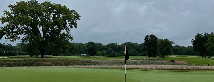 North Shore Country Club is one of Golf.