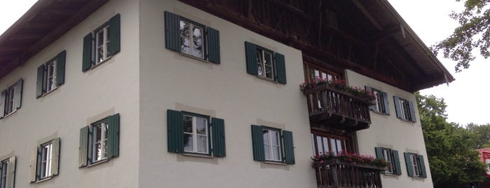 Bildungs- und Erholungsstätte Langau e.V. is one of Hotels.
