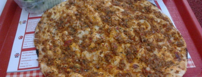 Tatlıses Lahmacun is one of Emreさんの保存済みスポット.